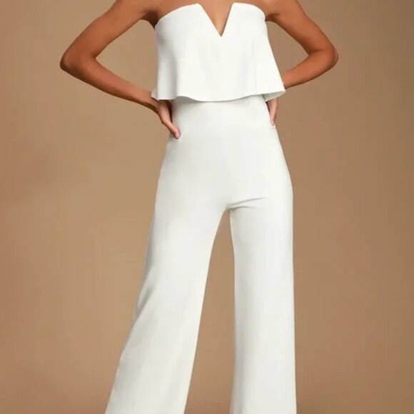 NWOT Lulus Power of Love Jumpsuit - Picture 1 of 4